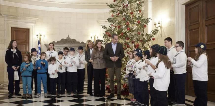 Πρωθυπουργός Παραμονή Χριστουγέννων 2022